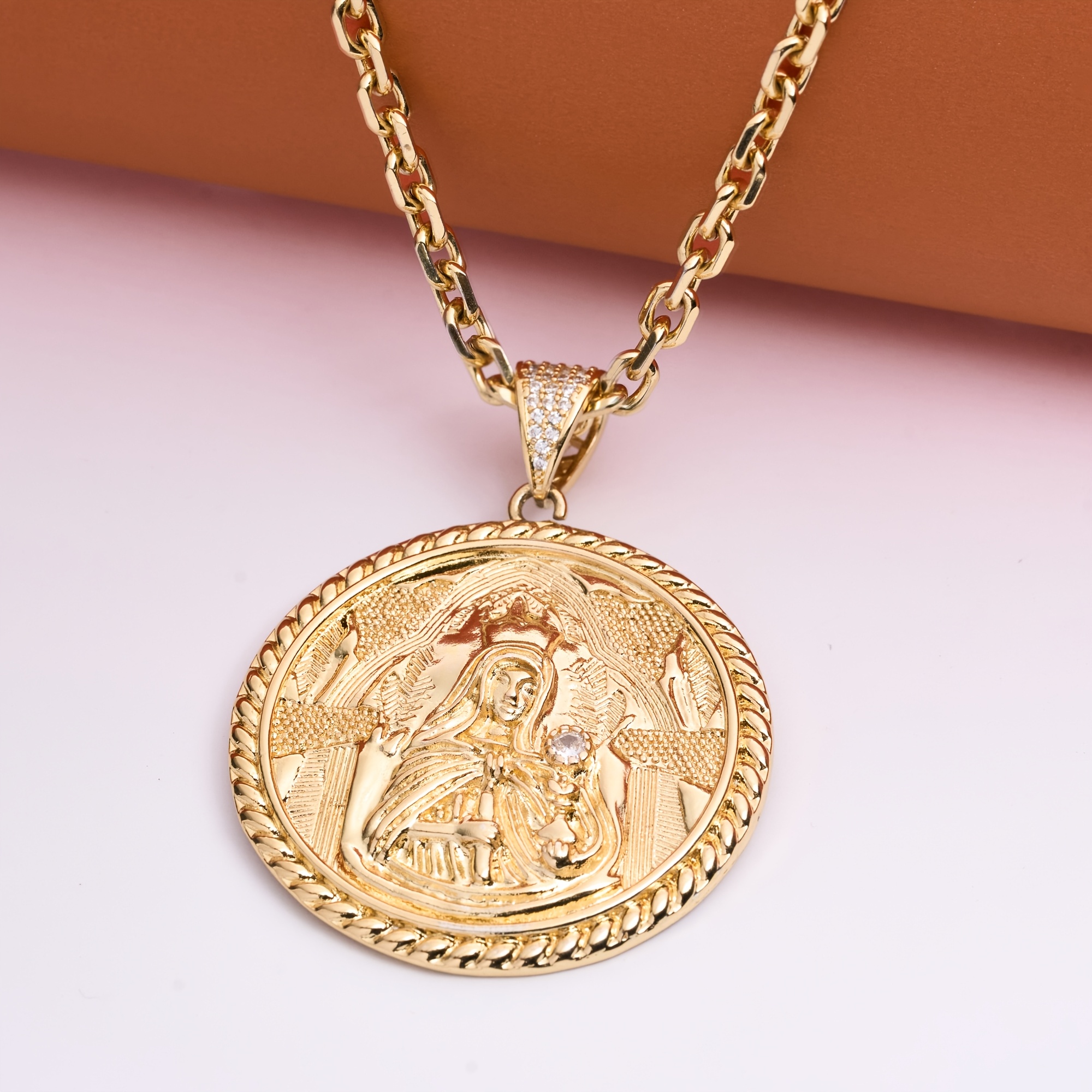 18K Gold Plated Fashionable Casual Style Religious Pendant